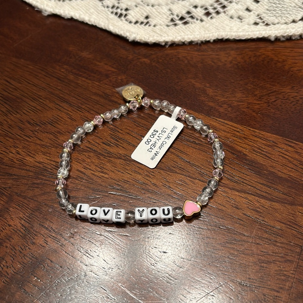NWT - LOVE YOU BRACELET